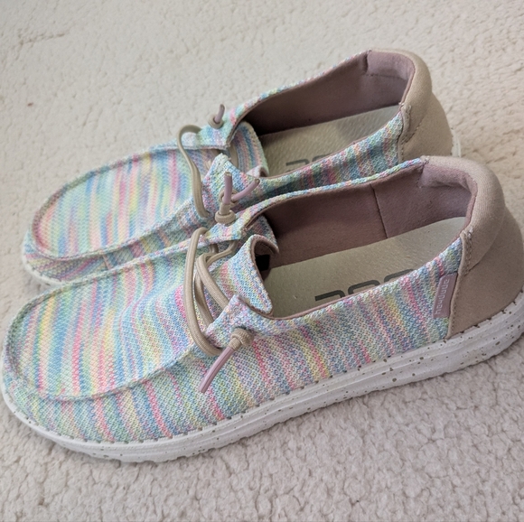 Gently Used Women's Size 8 Hey Dude Shoes - Picture 3 of 7